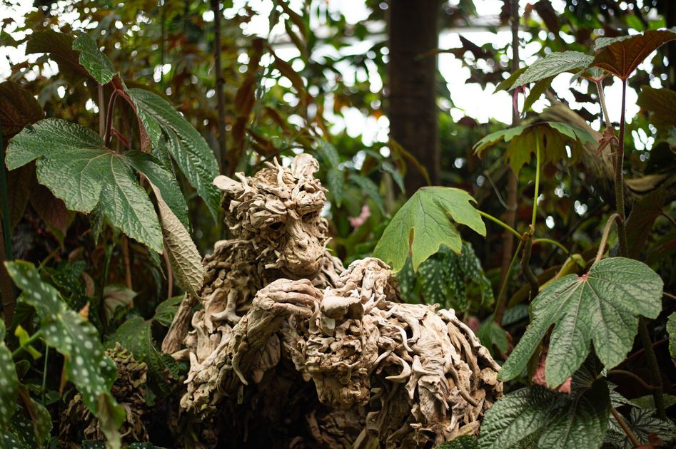 El arte de la taracea en Daule: César Martínez forja identidad con madera reciclada