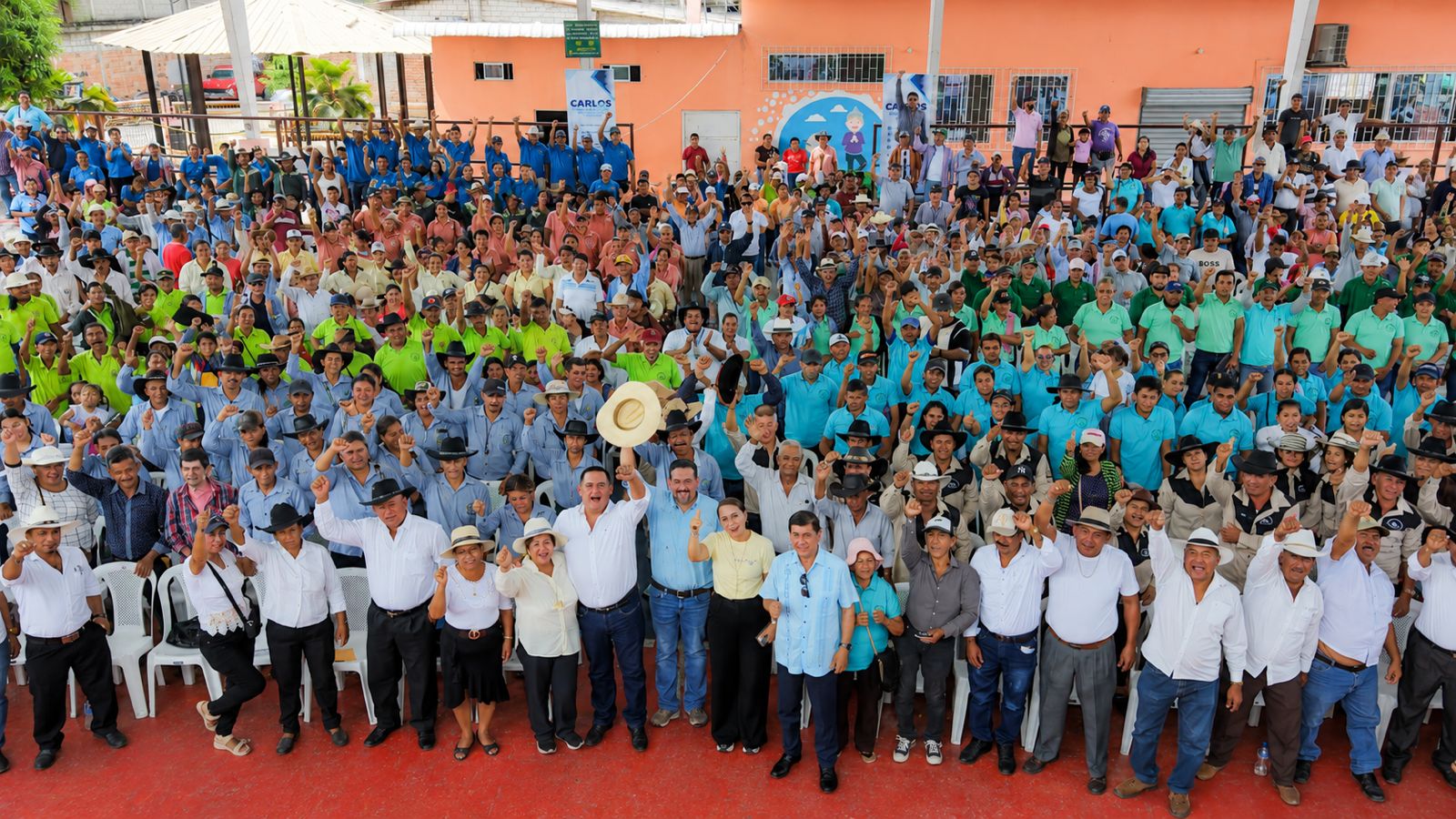 Prefectura del Guayas entrega semillas y prioriza prevención ante El Niño en Daule