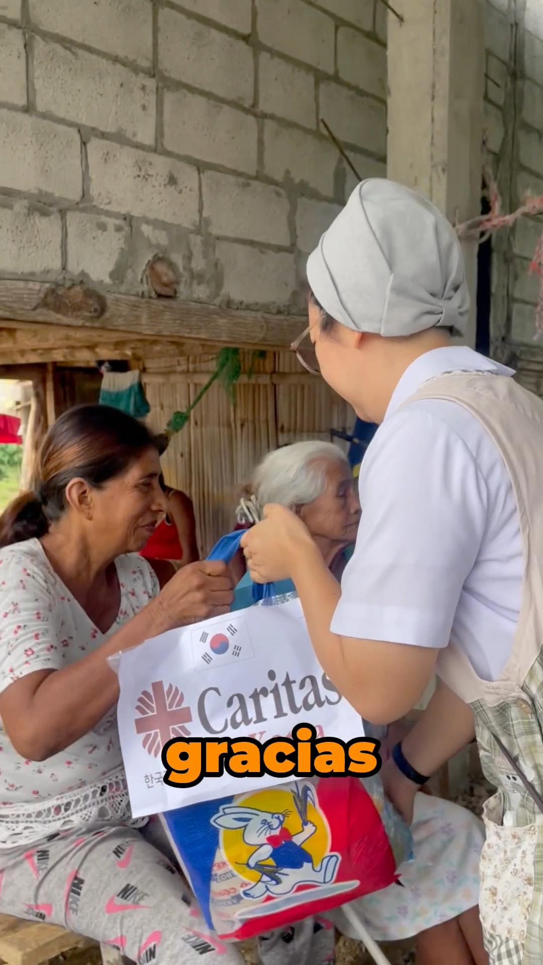 Pedro Carbo: Donantes coreanos llevan alimentos a familias vulnerables