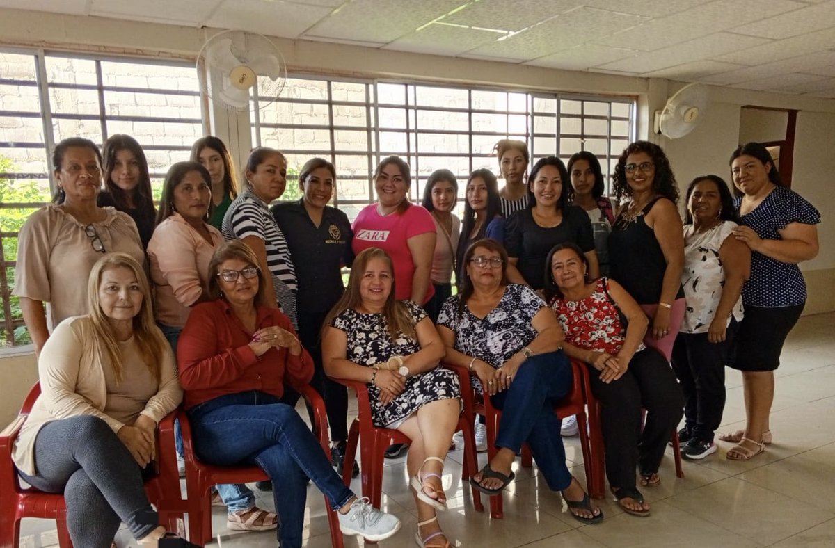 Alcaldía de Daule dictó curso de colorimetría en Juan Bautista Aguirre