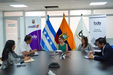 Coronel Maridueña asegura crédito para nueva maquinaria municipal