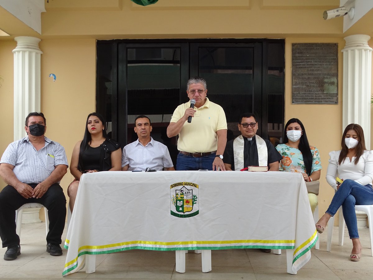 Lomas de Sargentillo recibió tanquero para abastecer agua en todo el cantón