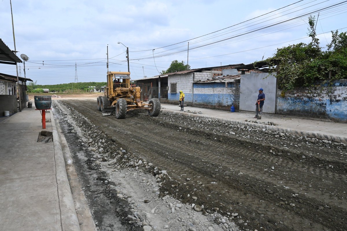 Alcaldía de El Empalme supervisa obras de estabilización en Pedro Vélez Morán