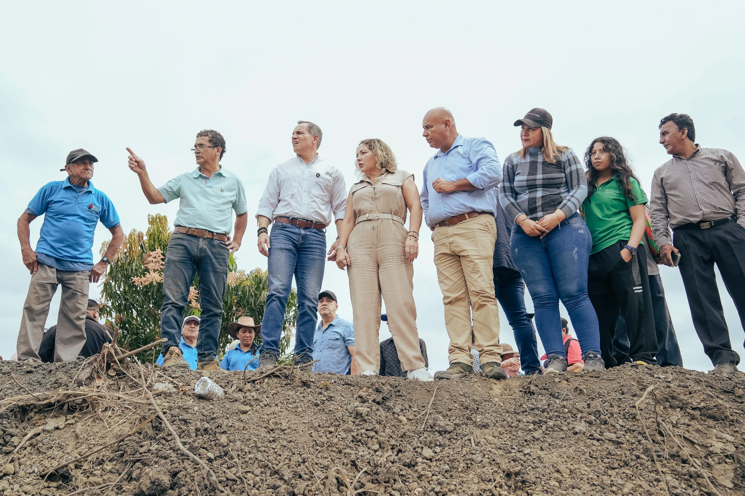 Prefectura del Guayas avanza 90% en muro contra el río Culebra en Yaguachi