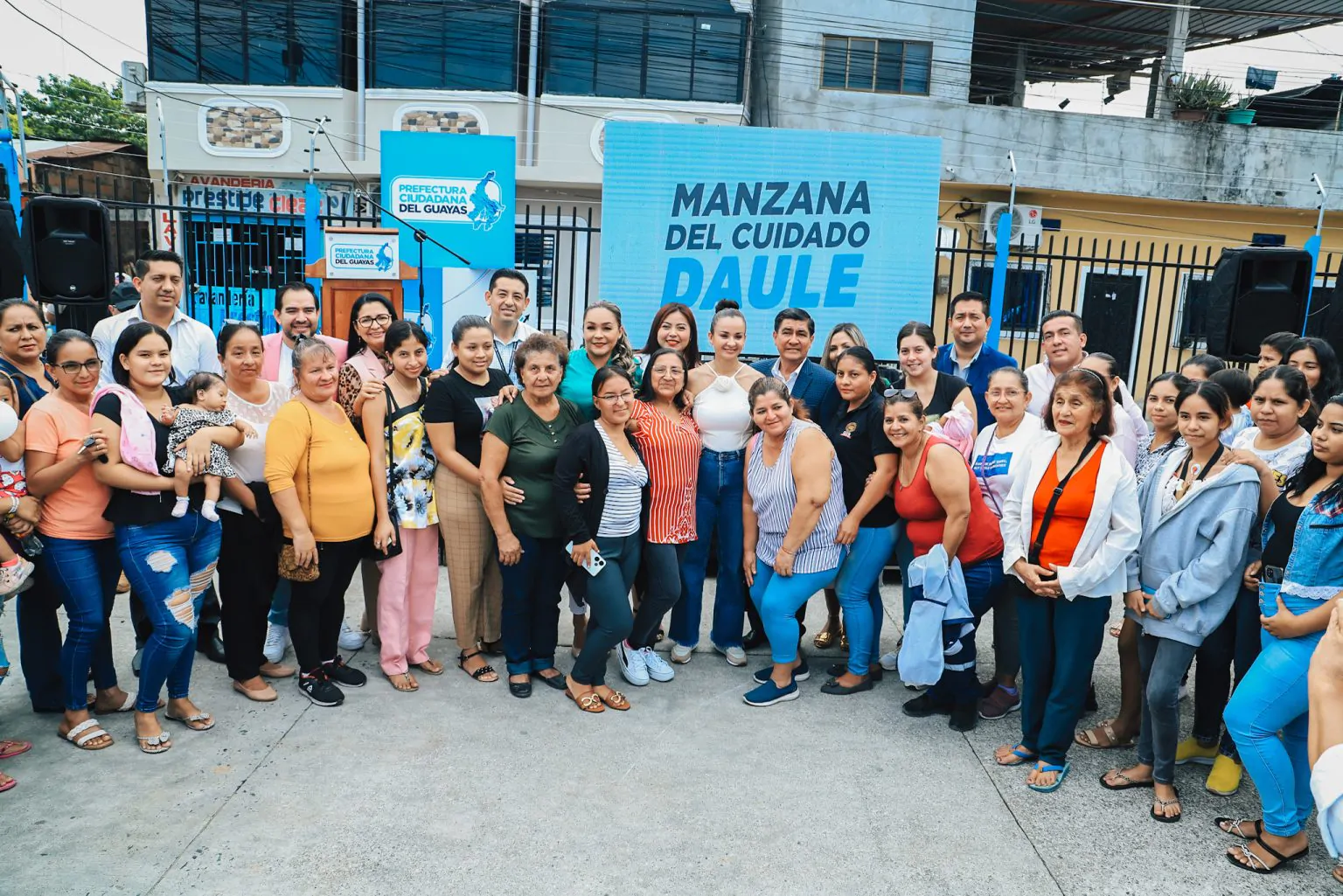 Inauguran segunda Manzana del Cuidado en Daule con servicios gratuitos para cuidadoras