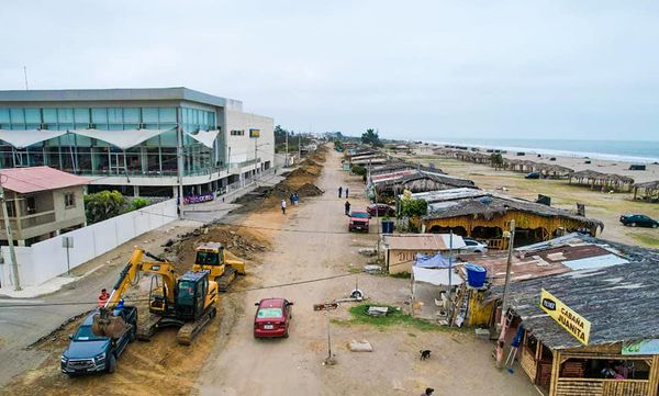 HidroPlayas inicia obra del Malecón 3 en Playas con instalación de tuberías