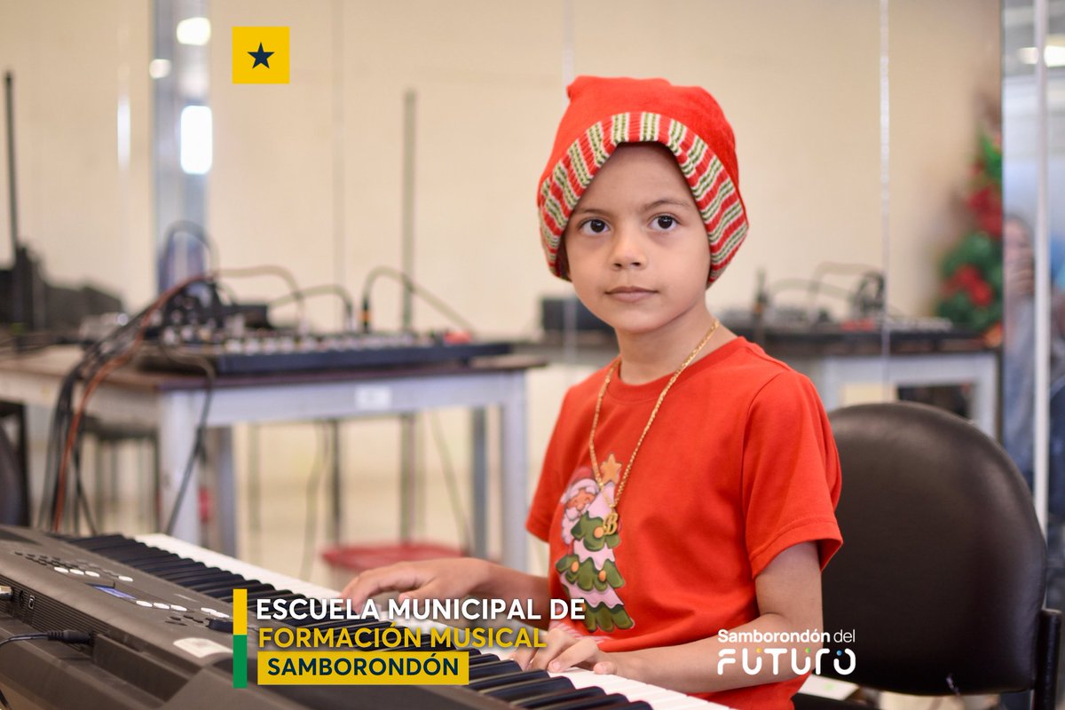 Niños y jóvenes llenan de música el escenario navideño en Samborondón