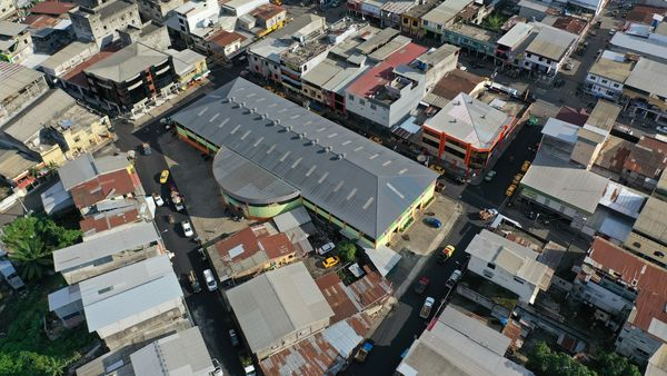 Asfaltado el acceso al Mercado 22 de Agosto en El Empalme