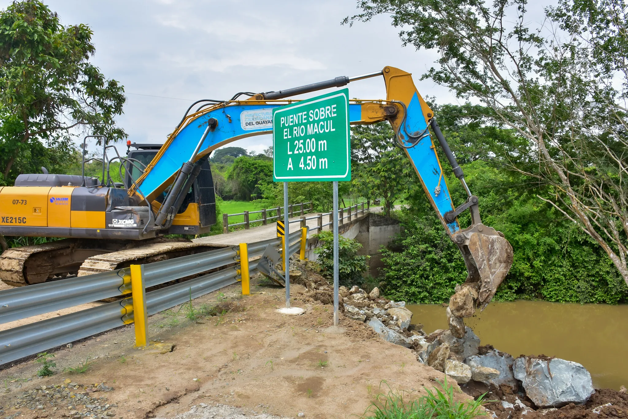 Prefectura del Guayas atiende socavones y erosión en Daule tras lluvias intensas