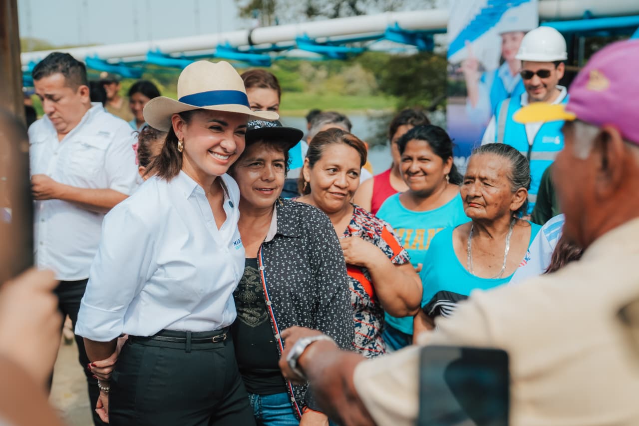 Regresa el agua potable a Magro tras reparación de tuberías en el río Daule