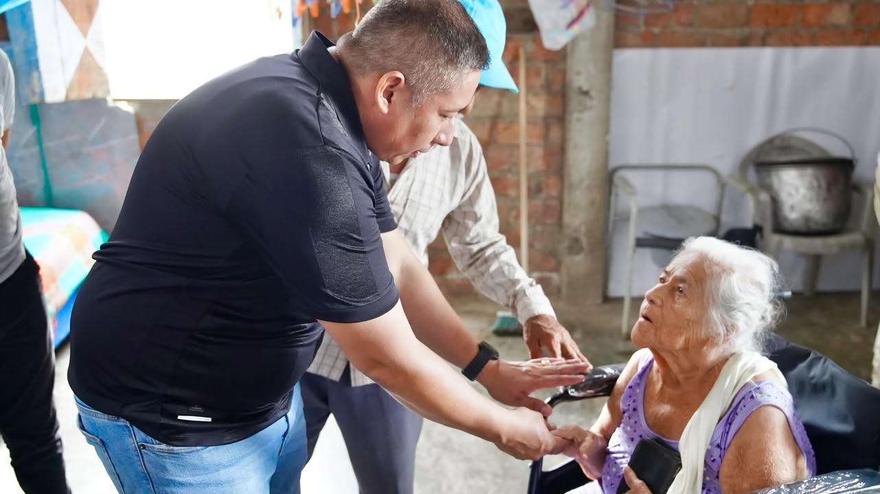 Alcaldía de Santa Lucía entrega ayudas técnicas para mejorar la vida de familias lucianas