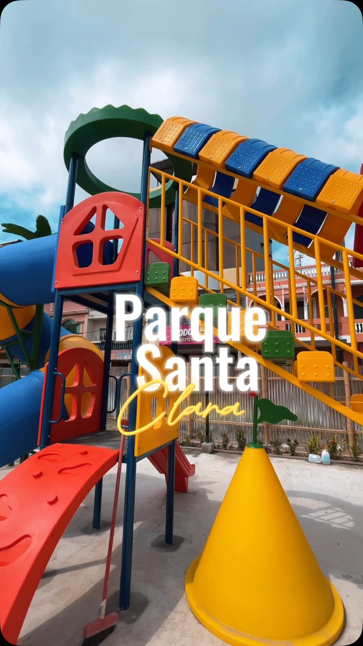 Avanza remodelación del Parque Santa Clara en Daule bajo supervisión de la alcaldesa
