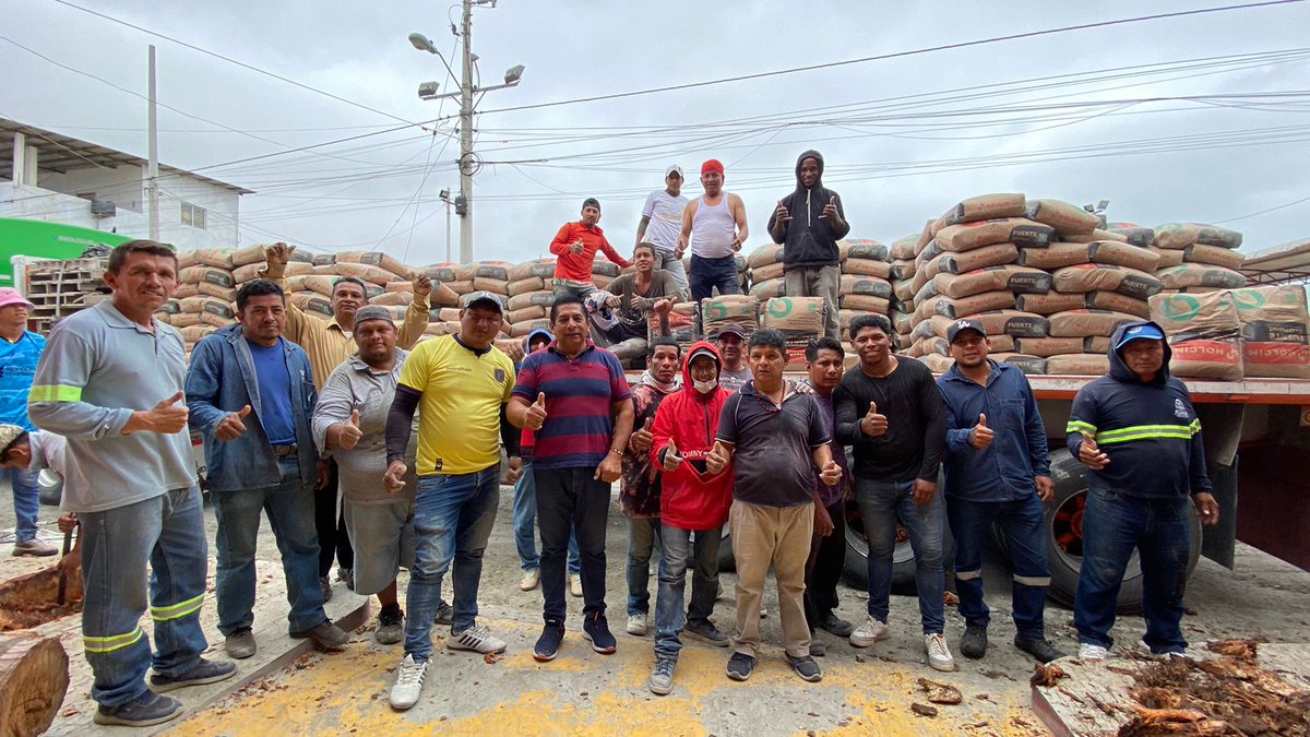 Llegó material para obras en Playas; el alcalde asegura que las construcciones no se detienen