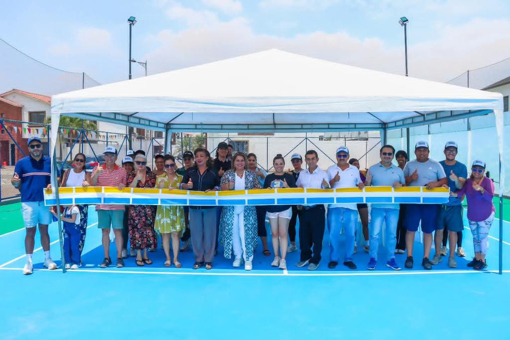Nueva cancha de tenis se inaugura en Napoli para niños y jóvenes