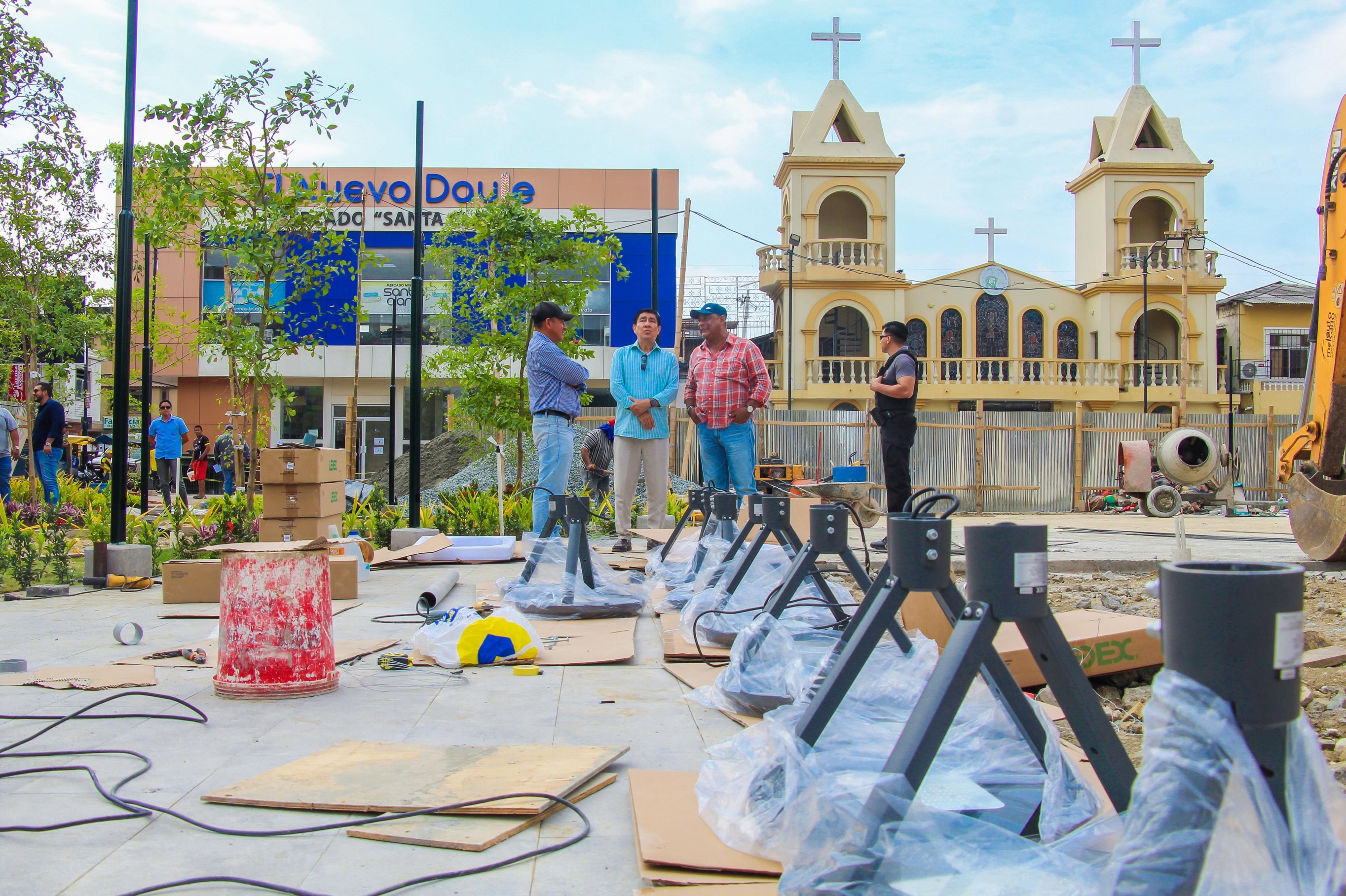 GAD Daule supervisa avances en la remodelación del Parque Santa Clara