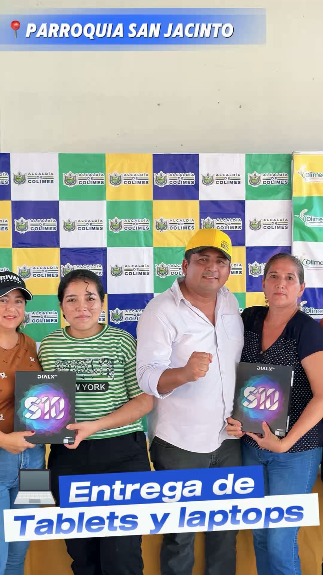 Colimes entrega equipos tecnológicos a bachilleres de San Jacinto