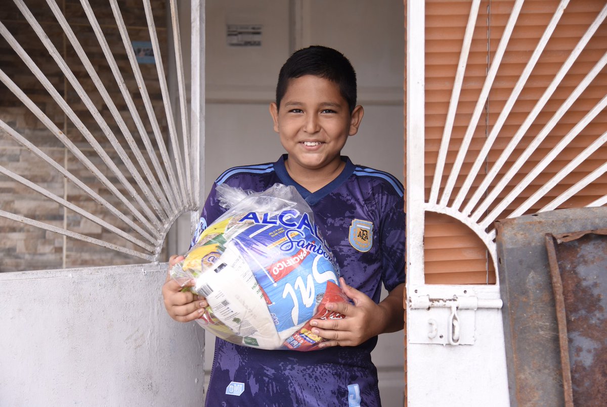 Kits de alimentos llegaron a recintos de Samborondón para 200 familias