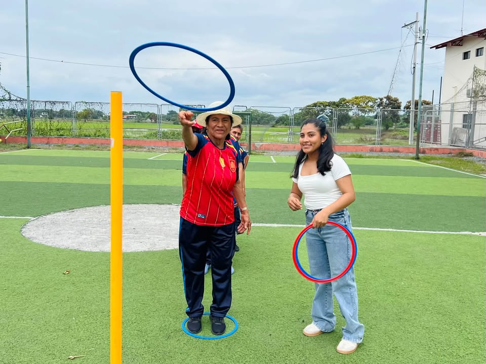 Adultos mayores de Limonal celebraron el Día Internacional con fútbol y medallas