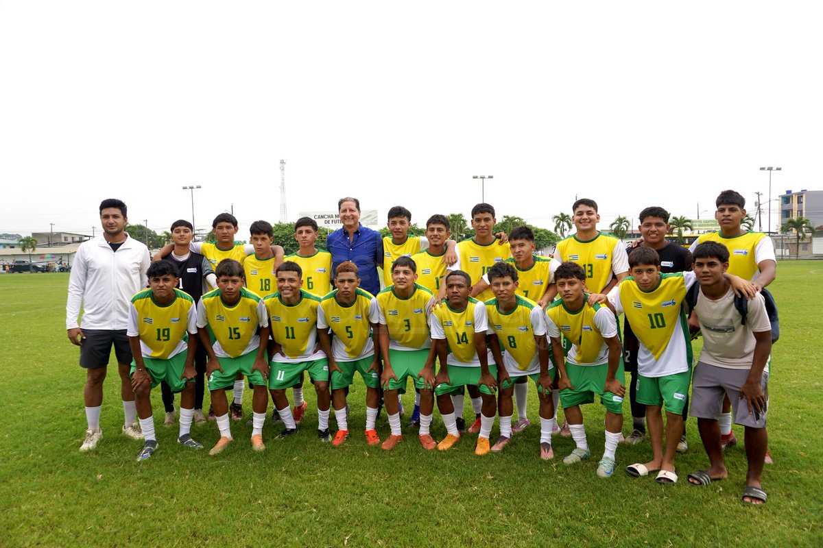 Los Tigres del fútbol municipal clasifican a cuartos en el Intercantonal del Guayas