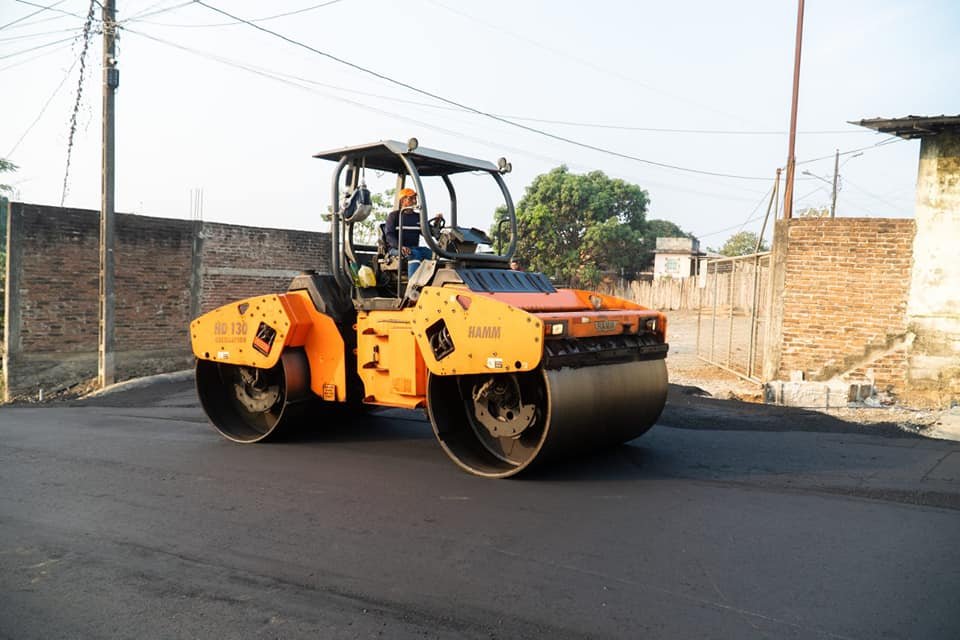 Asfaltado en Diez de Agosto: primera obra municipal para el sector
