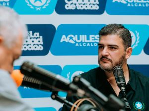Alvarez denuncia falta de control ambiental en Guayaquil y avanza obras LED