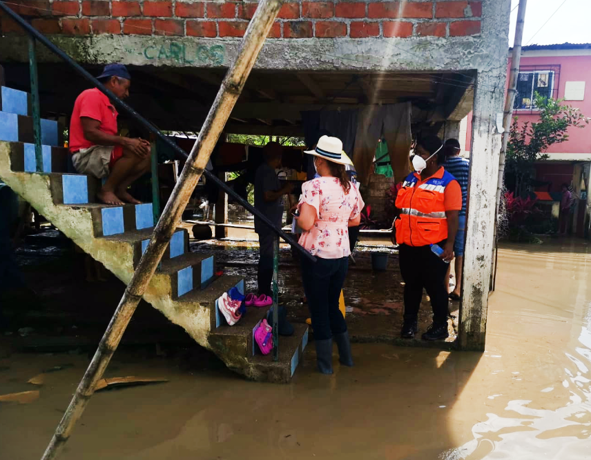 Riesgos evaluó necesidades tras inundación en La Estacada, Los Lojas