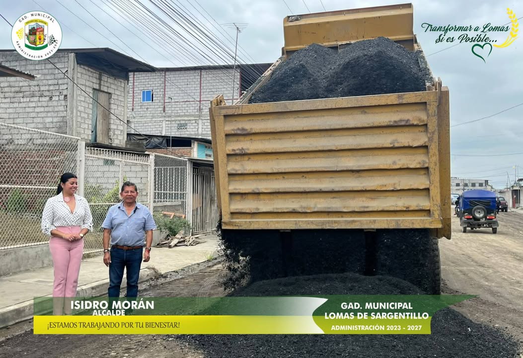 Reconformación y asfalto reciclado mejoran la calle Primero de Mayo en Bellavista