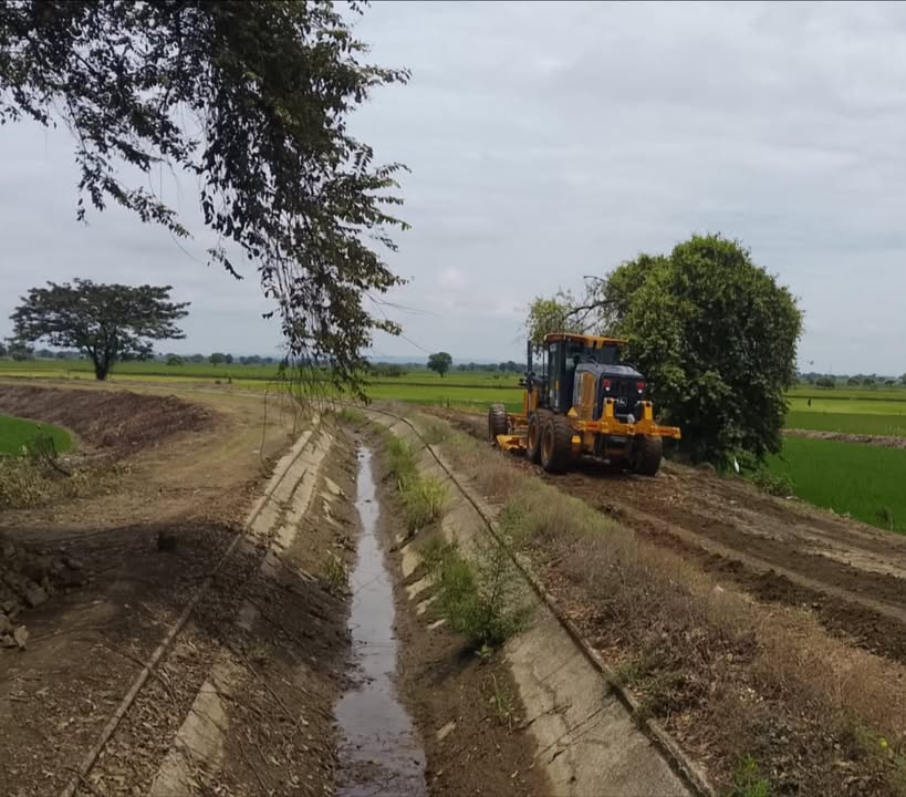 Alcaldía de Santa Lucía repara caminos y mejora drenaje en varias comunidades