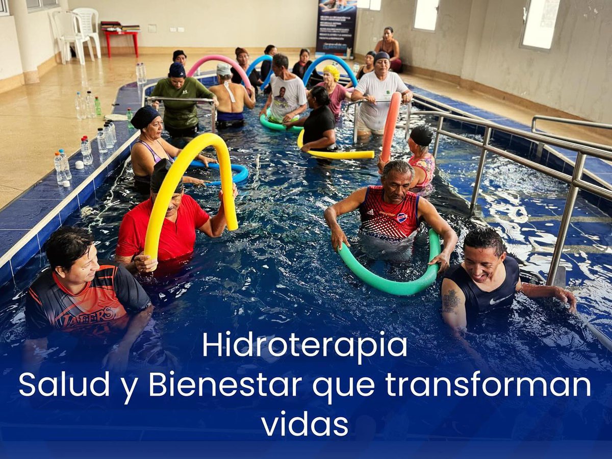 Sesión de hidroterapia en CEMATID mejora calidad de vida de adultos mayores