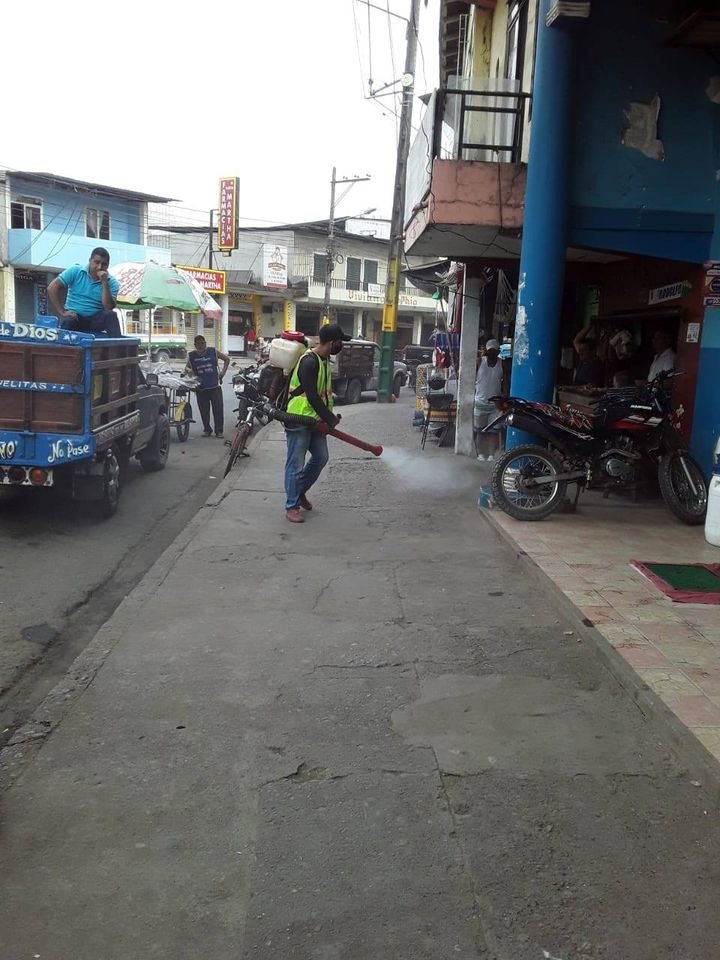 Desinfección con amonio cuaternario avanza en mercados y vías de El Empalme
