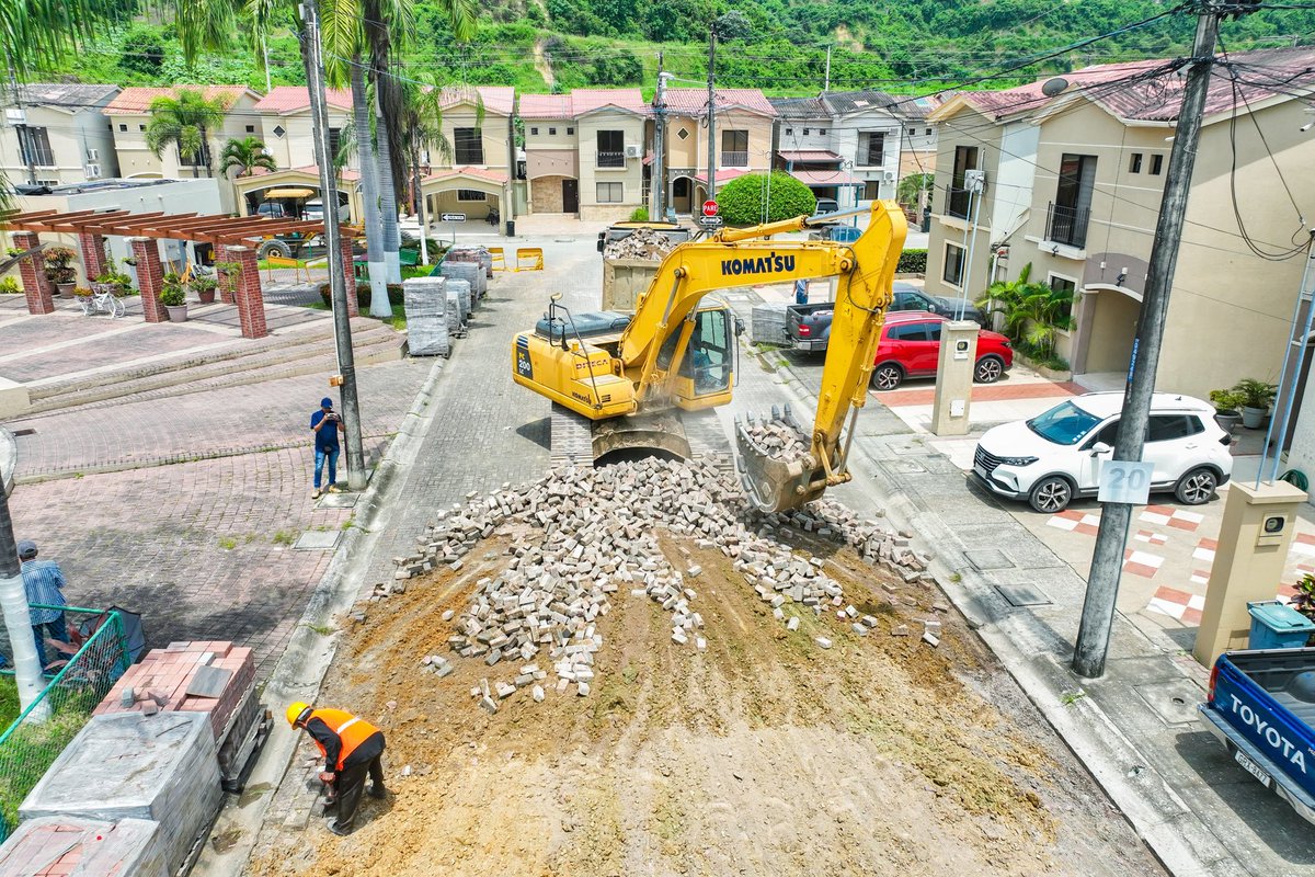 Municipio de Daule inicia cambio de adoquines en Plaza Madeira