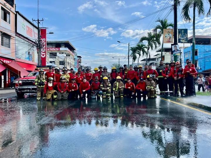 Bomberos de El Empalme celebran el Resello de Agua con tradición y unión