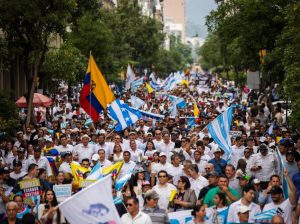 Más de 50 mil personas marcharon por la libertad del alcalde Aquiles Álvarez
